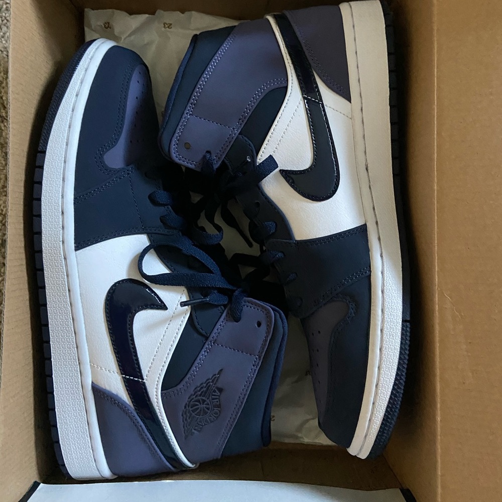 Jordan 1 Retro High Sanded Purple Obsidian